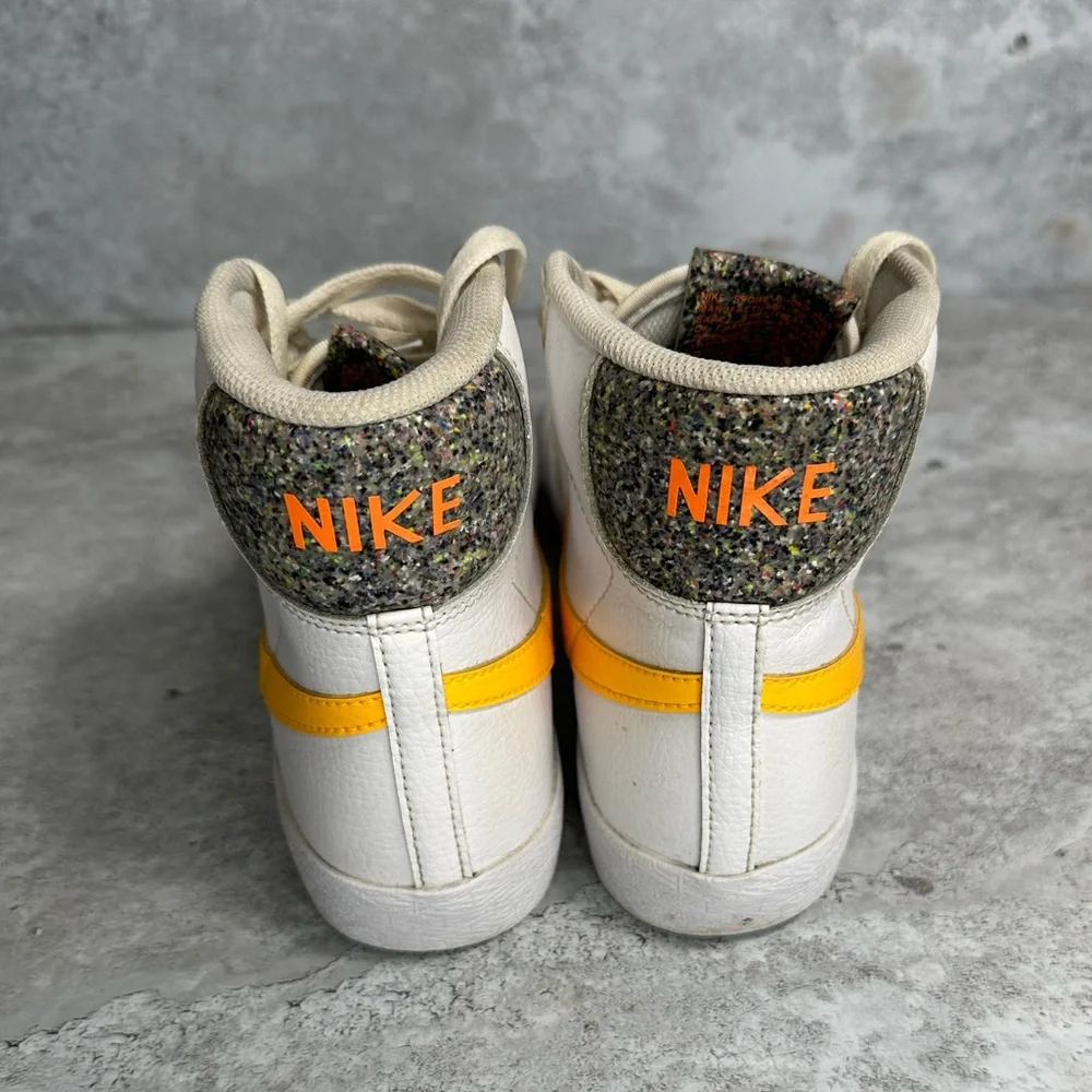 Nike Blazer Mid 77 White Orange Space GS Size 6Y‎ Trainers